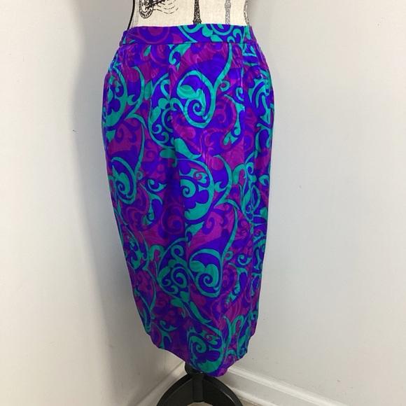 Women’s Silk Purple Green Blue Print Pencil ✏️ Cut Midi Skirt - Picture 1 of 3